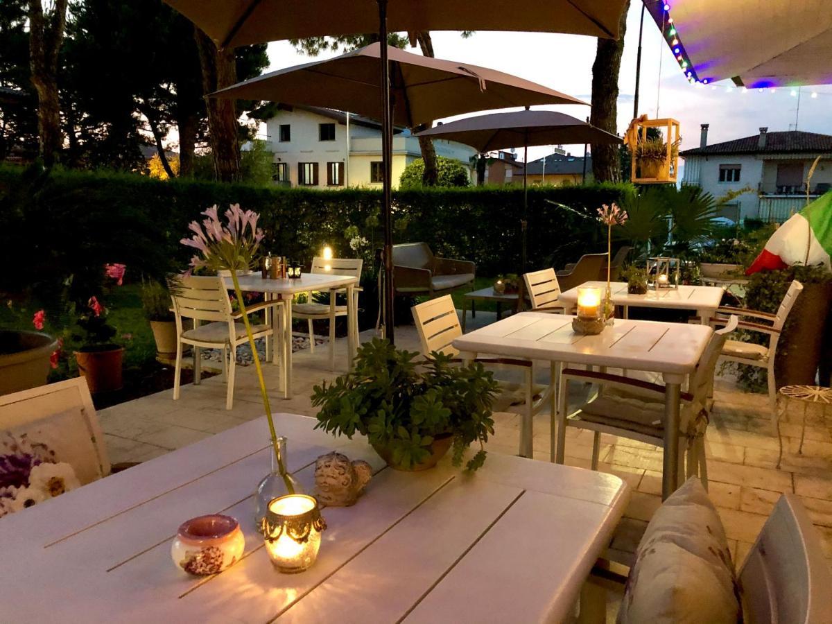 Hotel International Sirmione Exterior photo